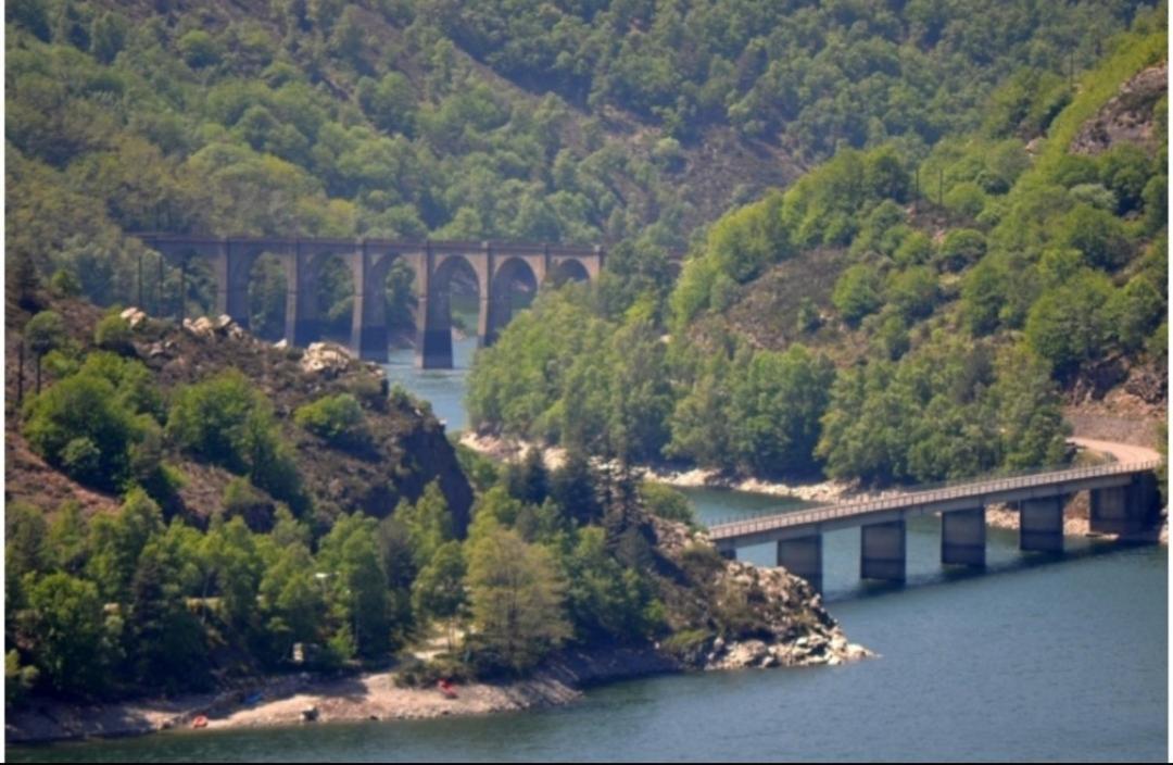 Sur Les Rochers Du Lac & Location-Rando En Vtt 빌포르 외부 사진